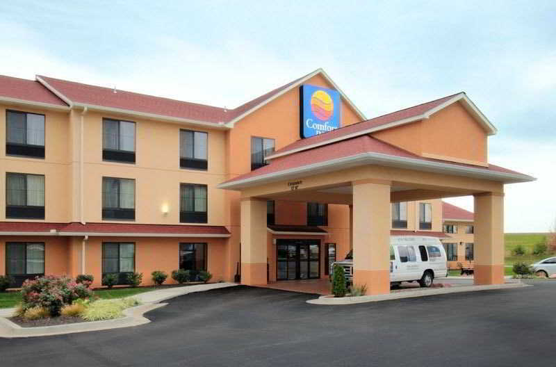 Comfort Inn Kansas City / Airport Екстериор снимка